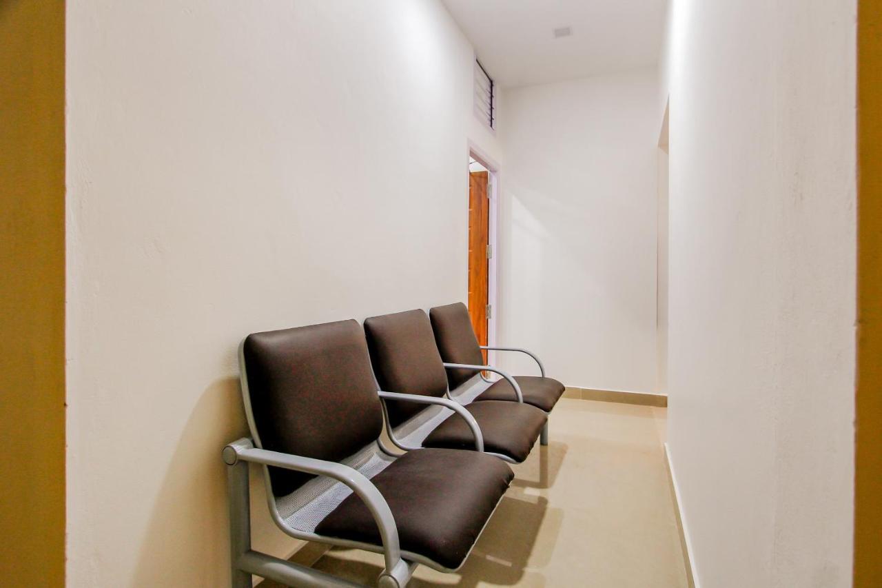 Oyo 69625 Mayuraa Residency Hotel กุมพาโกนัม ภายนอก รูปภาพ