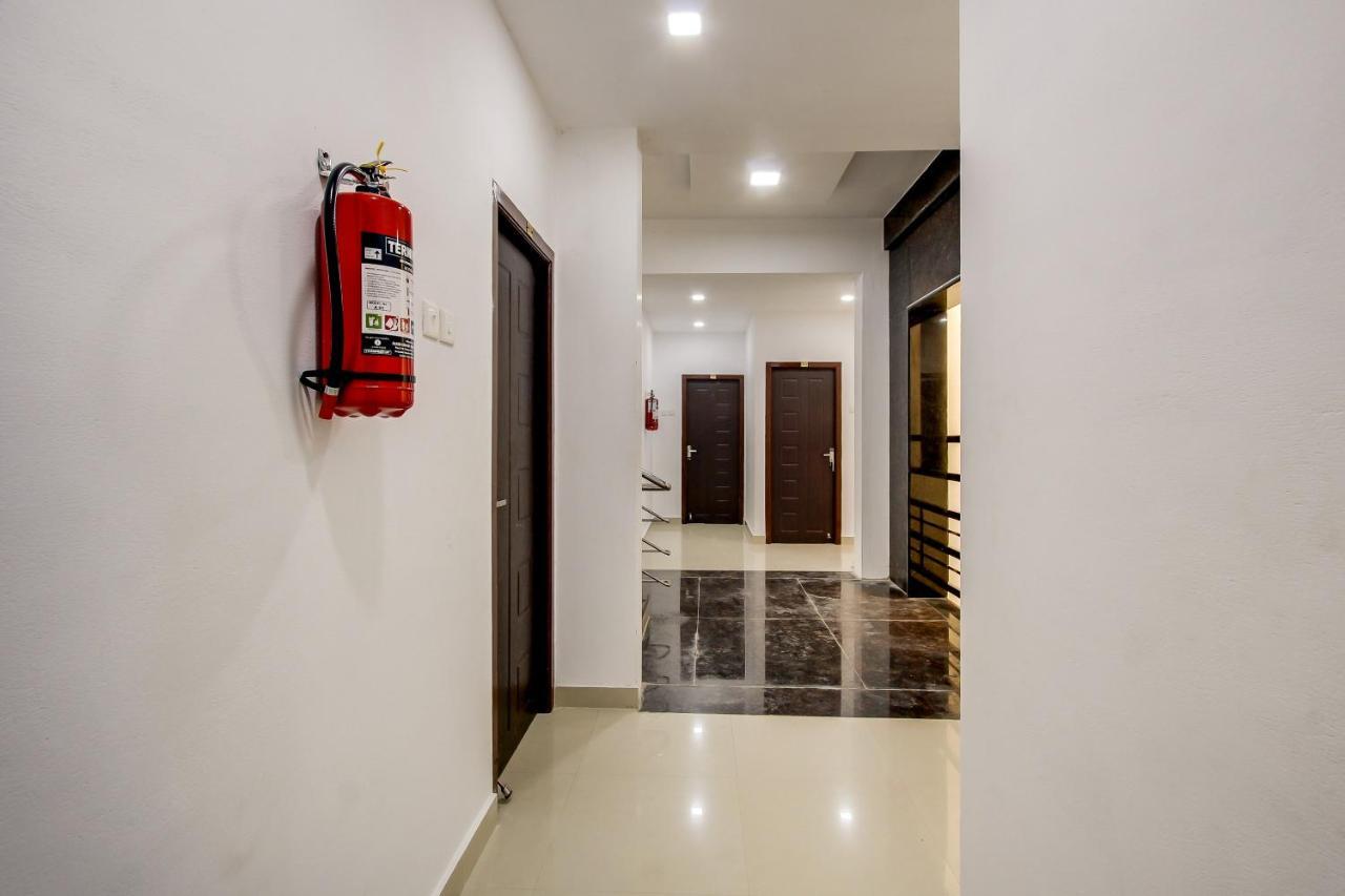 Oyo 69625 Mayuraa Residency Hotel กุมพาโกนัม ภายนอก รูปภาพ