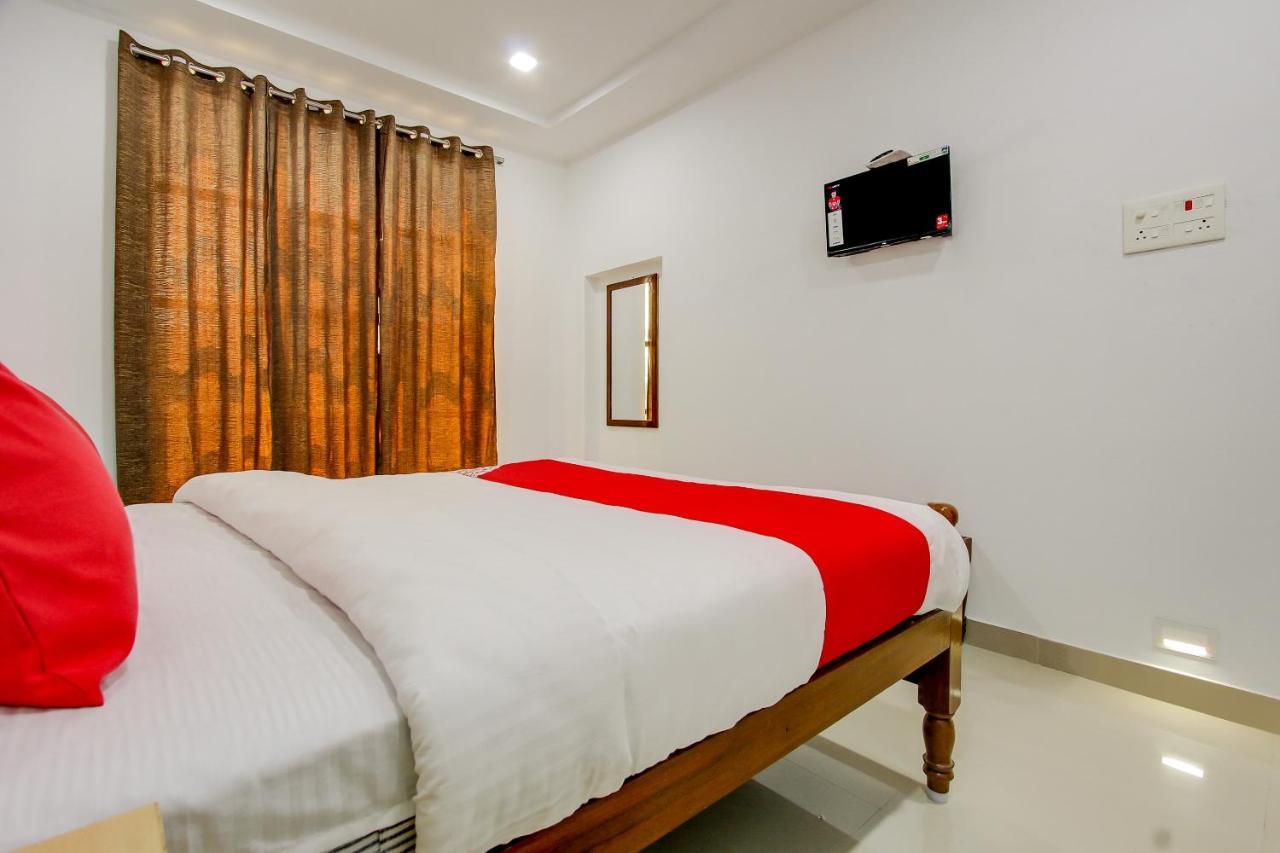 Oyo 69625 Mayuraa Residency Hotel กุมพาโกนัม ภายนอก รูปภาพ