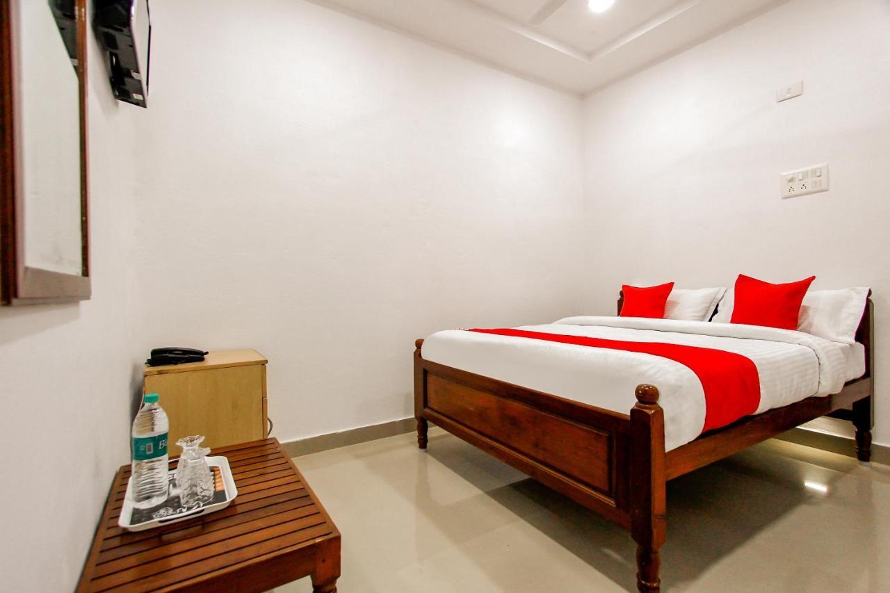 Oyo 69625 Mayuraa Residency Hotel กุมพาโกนัม ภายนอก รูปภาพ