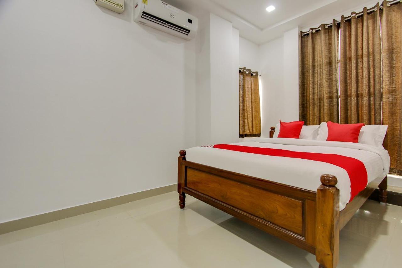 Oyo 69625 Mayuraa Residency Hotel กุมพาโกนัม ภายนอก รูปภาพ