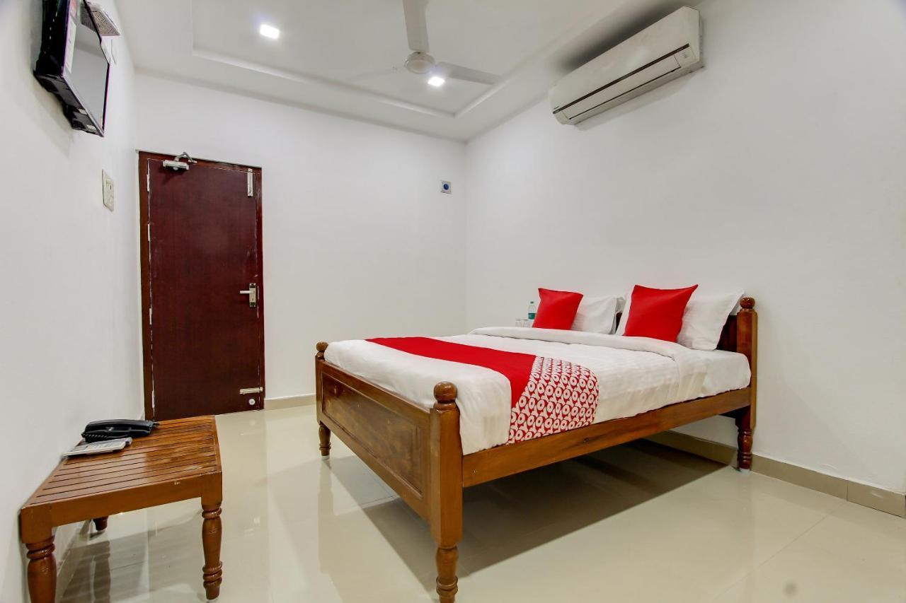 Oyo 69625 Mayuraa Residency Hotel กุมพาโกนัม ภายนอก รูปภาพ