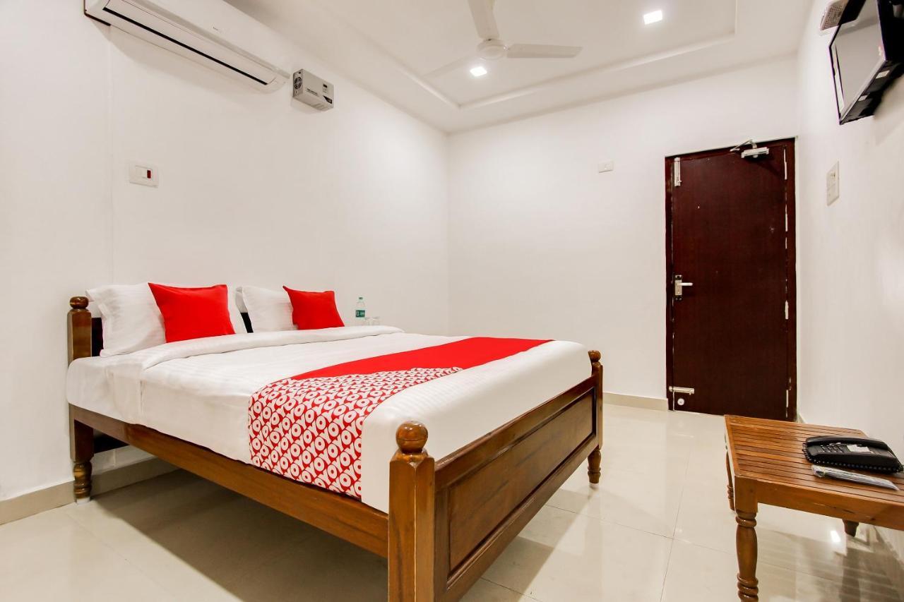 Oyo 69625 Mayuraa Residency Hotel กุมพาโกนัม ภายนอก รูปภาพ