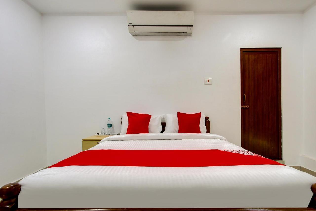 Oyo 69625 Mayuraa Residency Hotel กุมพาโกนัม ภายนอก รูปภาพ
