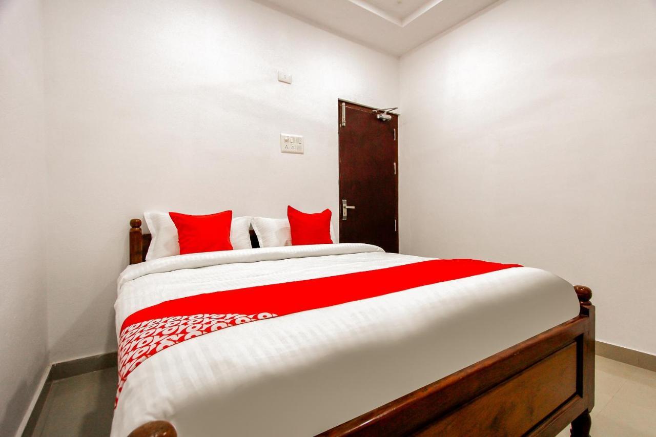 Oyo 69625 Mayuraa Residency Hotel กุมพาโกนัม ภายนอก รูปภาพ