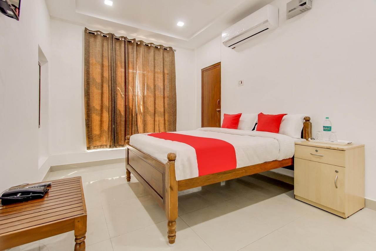 Oyo 69625 Mayuraa Residency Hotel กุมพาโกนัม ภายนอก รูปภาพ