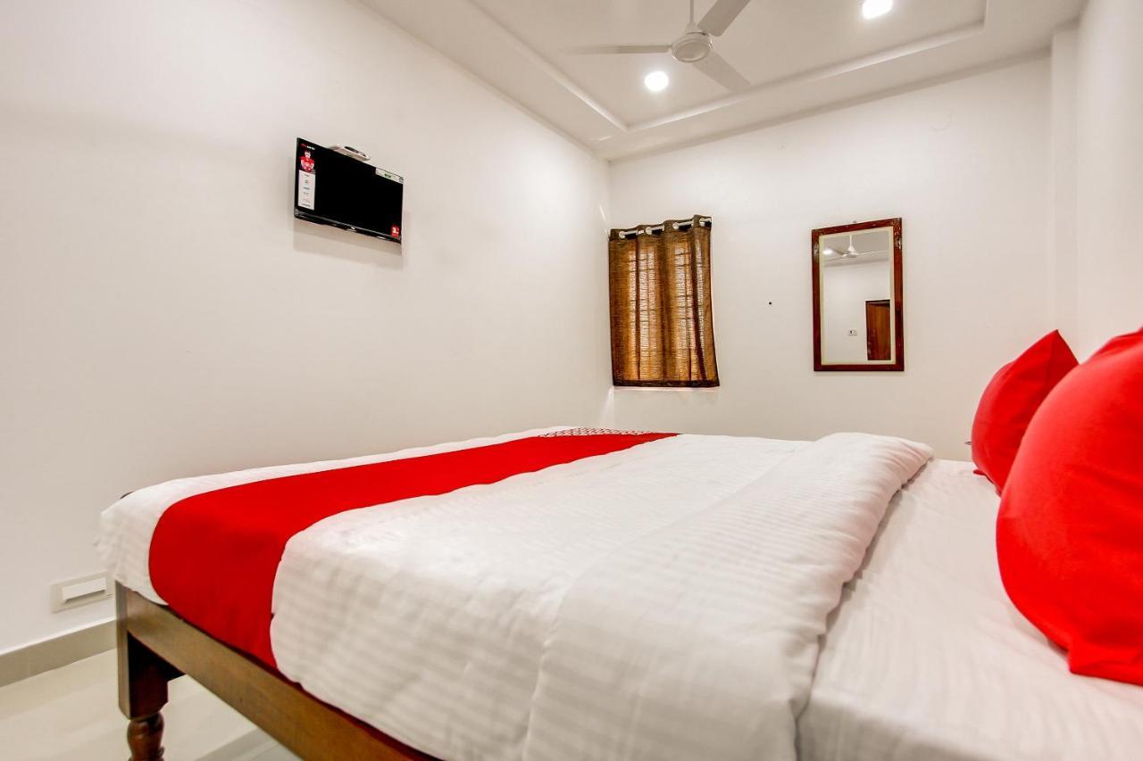 Oyo 69625 Mayuraa Residency Hotel กุมพาโกนัม ภายนอก รูปภาพ